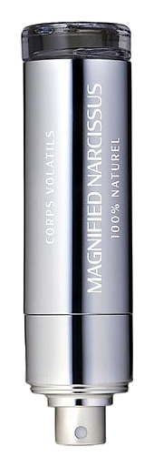 Magnified Narcissus by Corps Volatils
