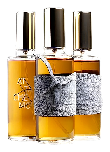 Attache-Moi bottle