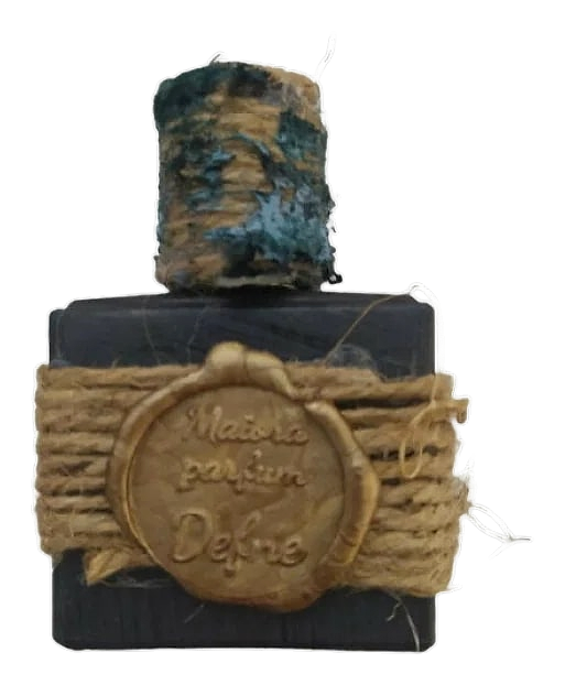 Defne Extrait De Parfum by Maiora Parfum