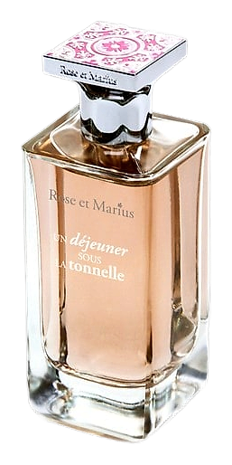 Un Dejeuner Sous La Tonnelle by Rose et Marius