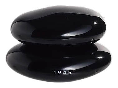 Black by Sholayered