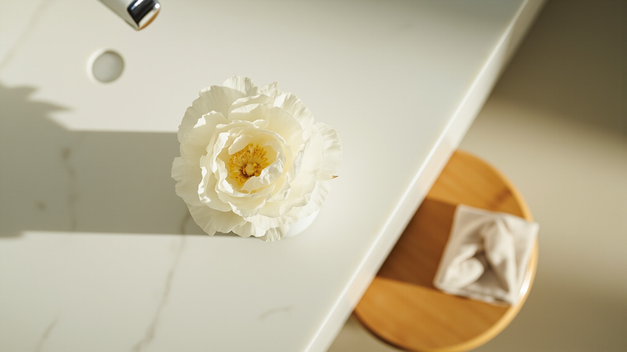Cocon Blanc by Adopt Parfums. Atmospheric mood