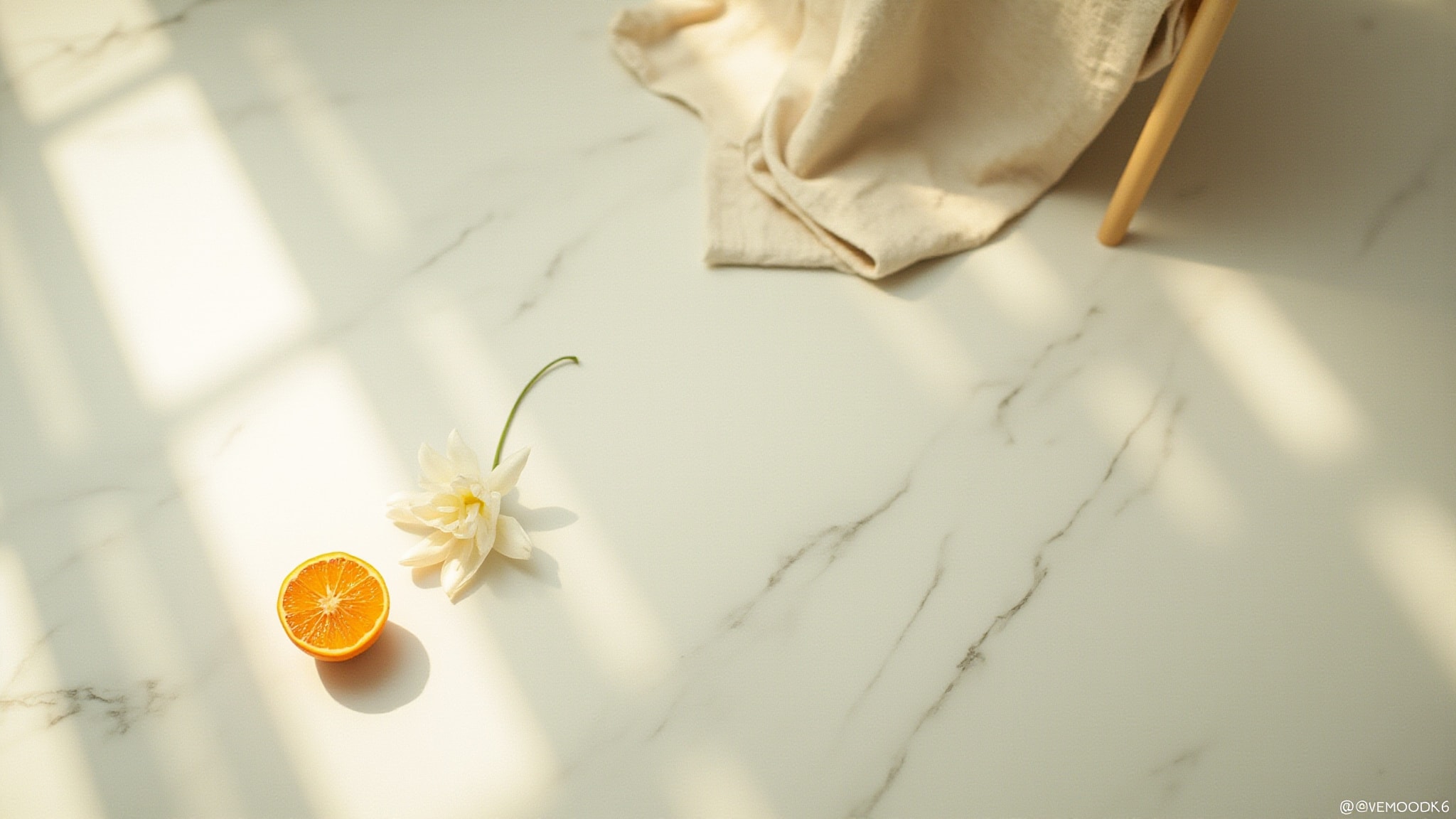 Shiroi by Annayake. Atmospheric mood