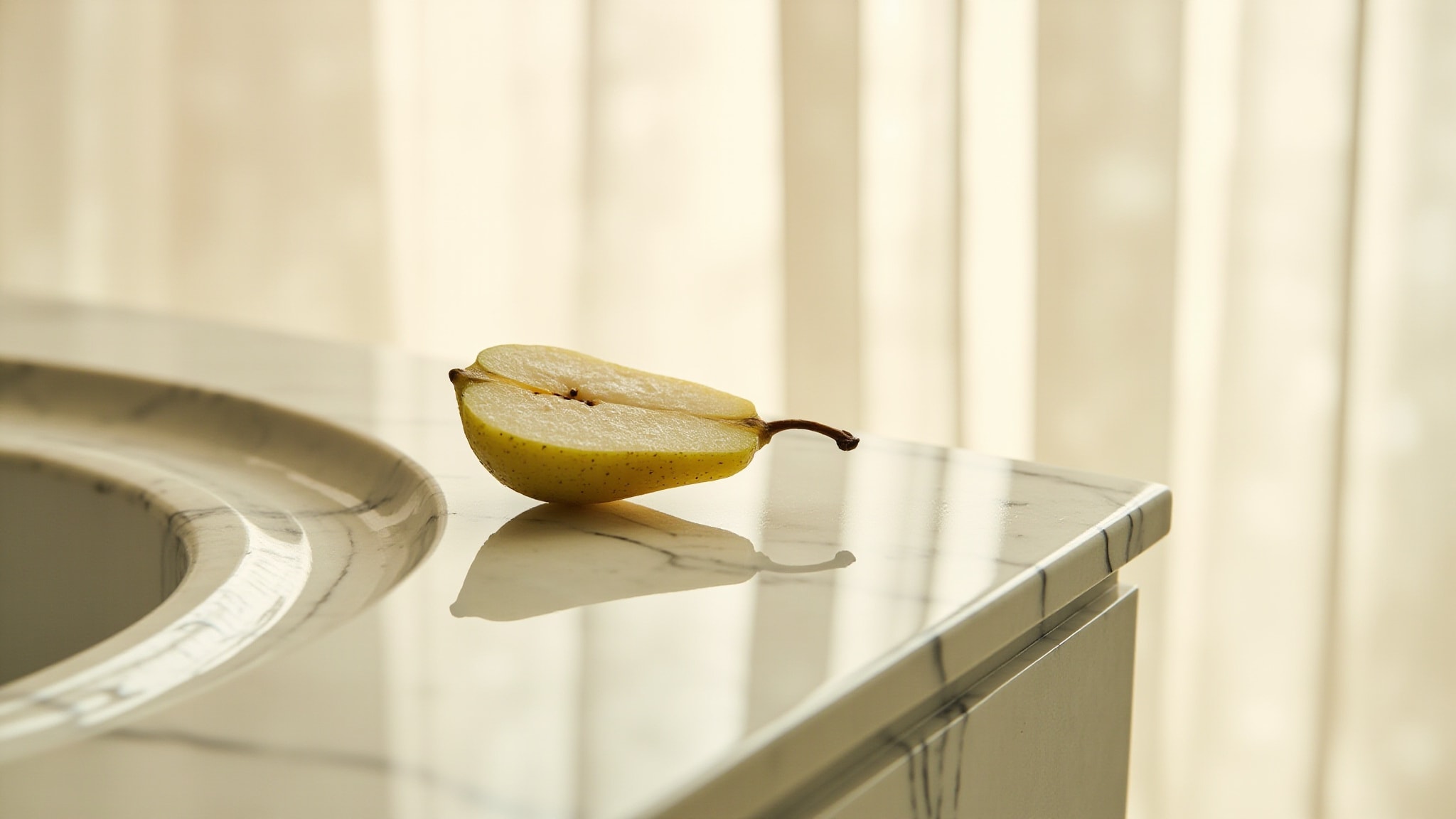 Pear Musk by Arabiyat Prestige. Atmospheric mood
