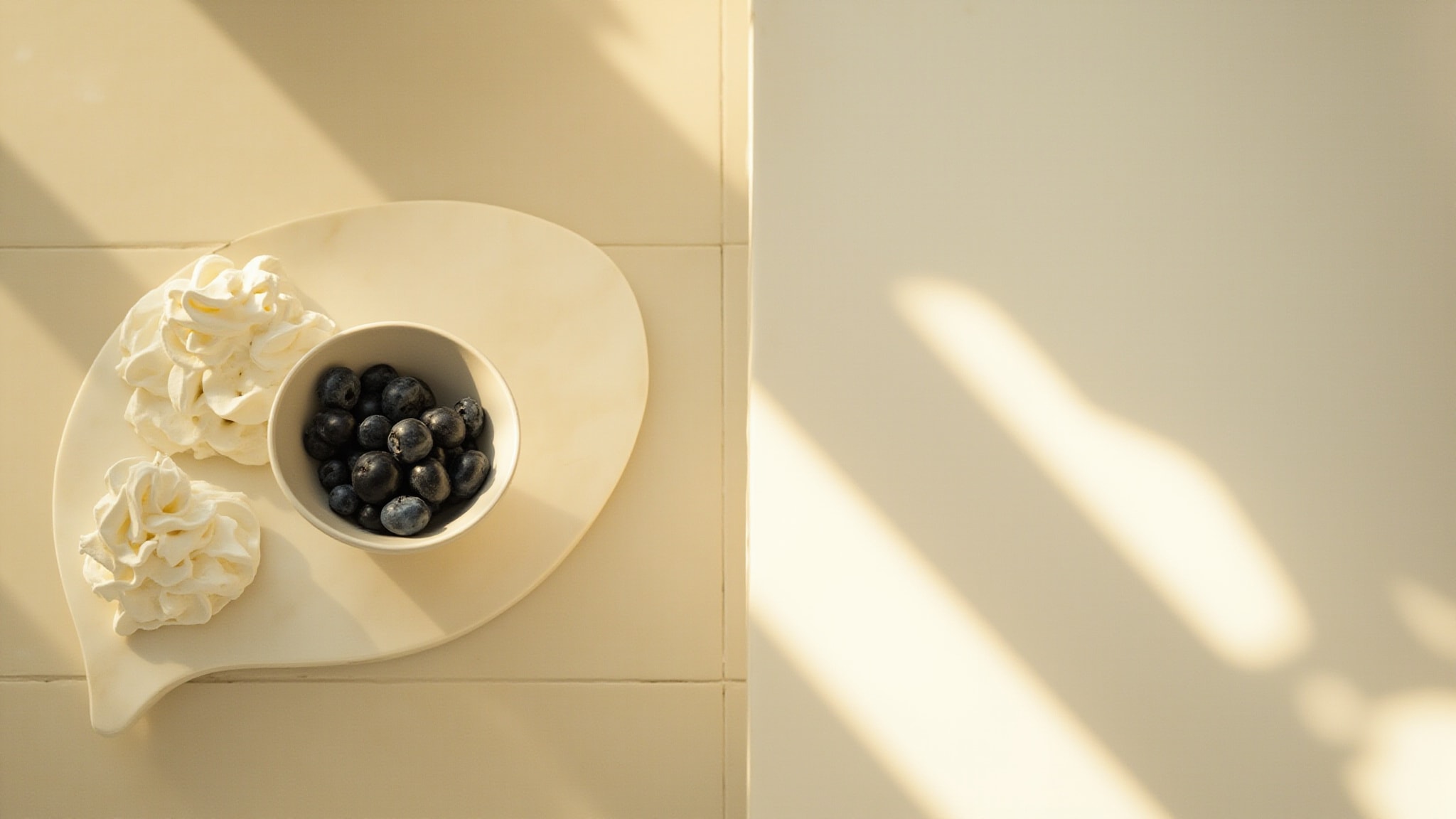 Frosted Berries by Bodycology. Atmospheric mood