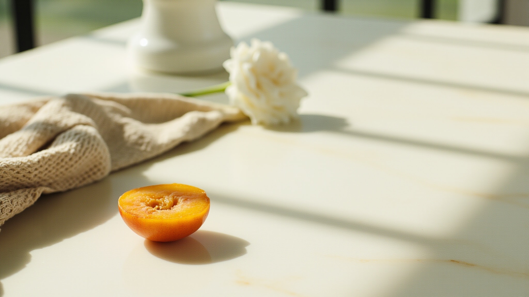 Felicità Apricot by Bugatti Fashion. Atmospheric mood