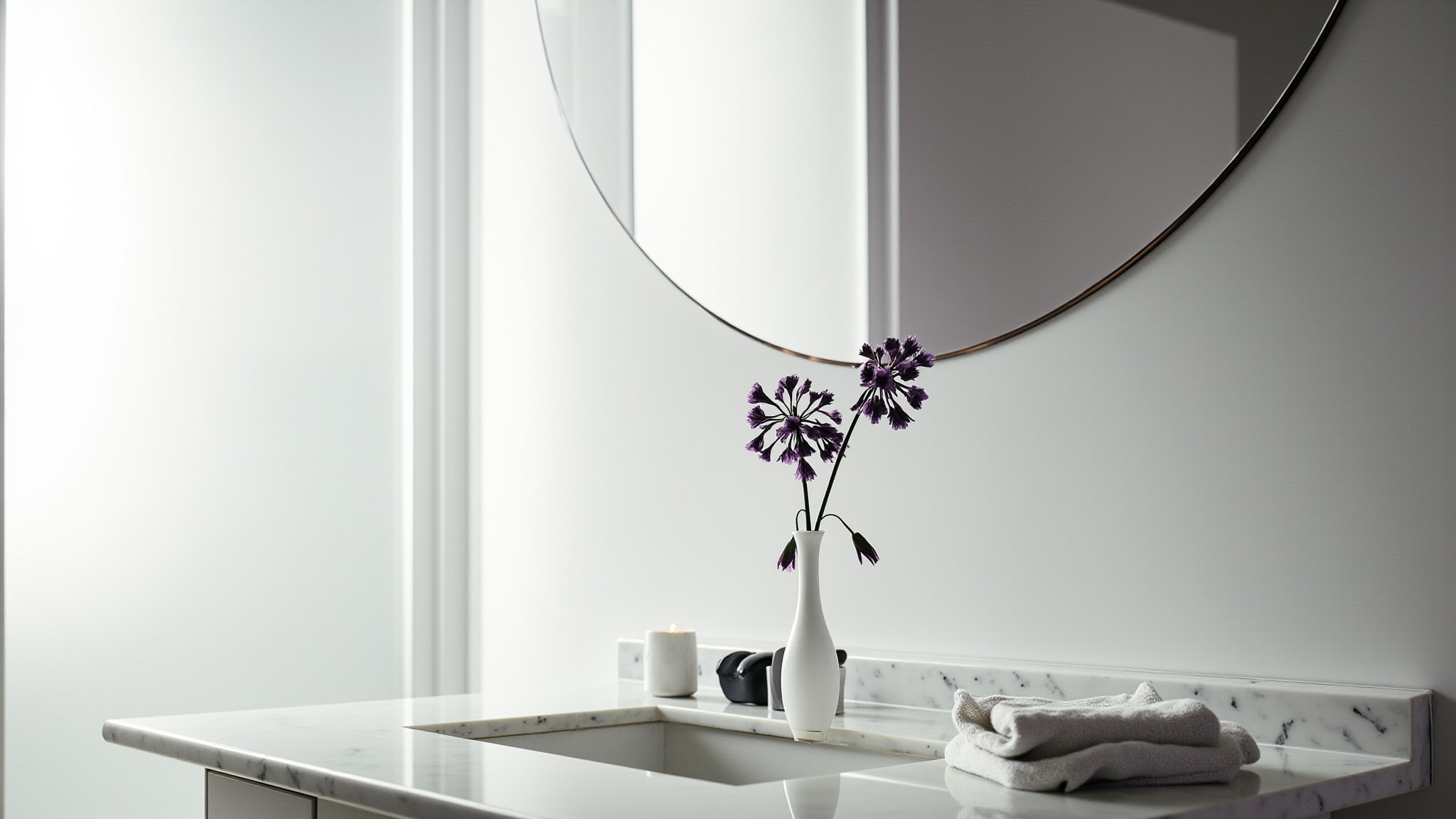 Violette Precieuse by Caron. Atmospheric mood