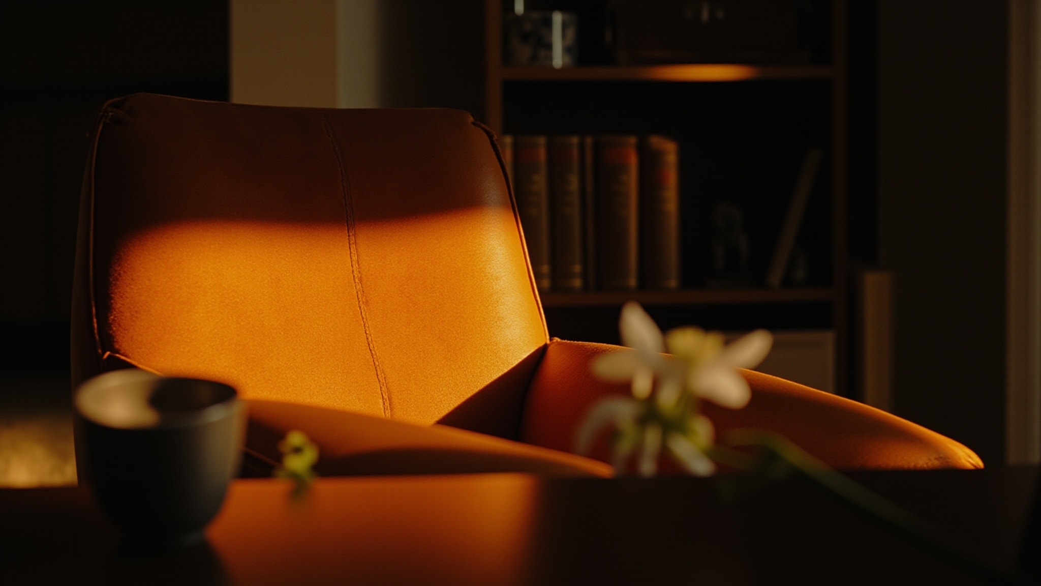 Reserve Sueded Oud by Clean. Atmospheric mood