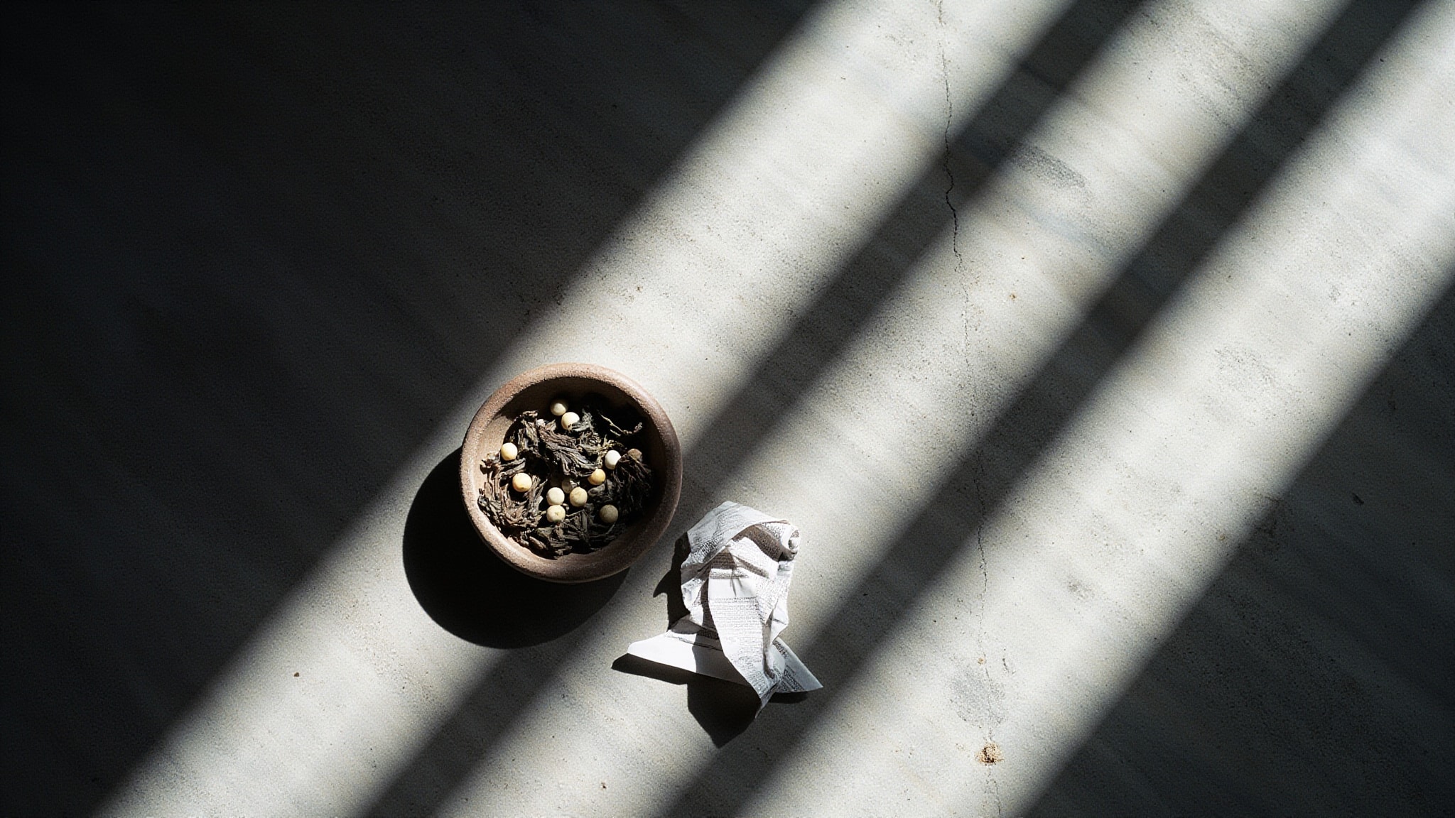 Comme des Garcons Series Luxe: Patchouli by Comme des Garcons. Atmospheric mood