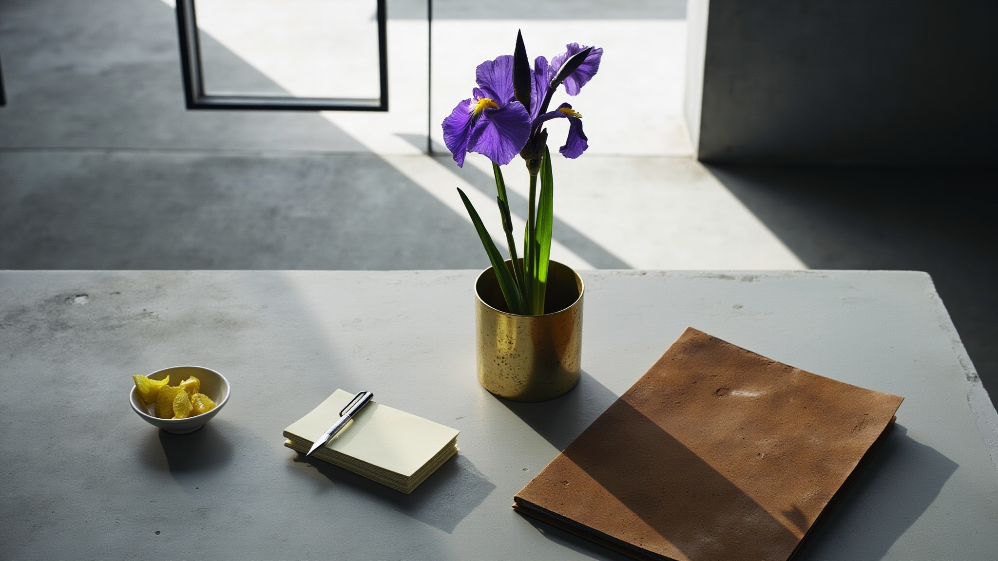 L'Âme d'Iris by Denis Durand Parfums Elixirs Grasse. Atmospheric mood