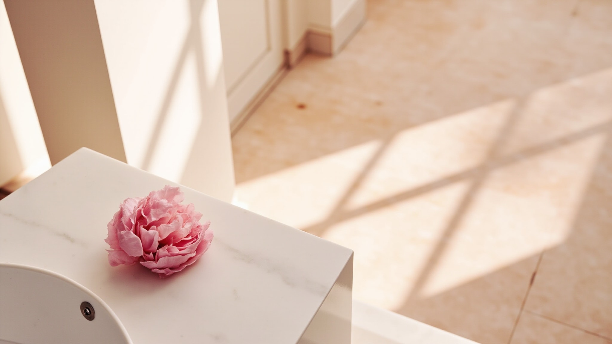 Miss Dior Cherie Blooming Bouquet 2007 by Dior. Atmospheric mood
