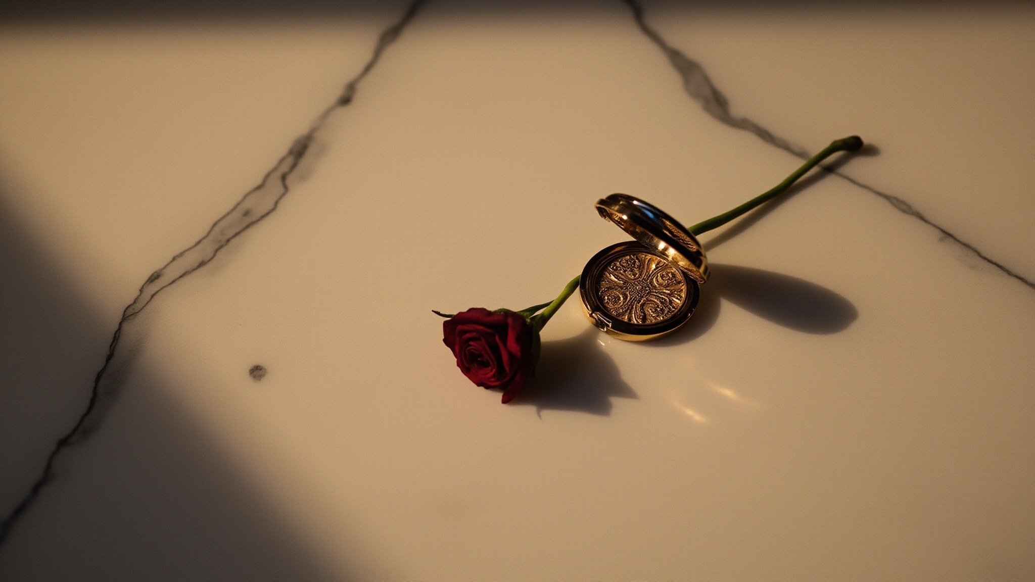 Fou d’Opium by DSH Perfumes. Atmospheric mood