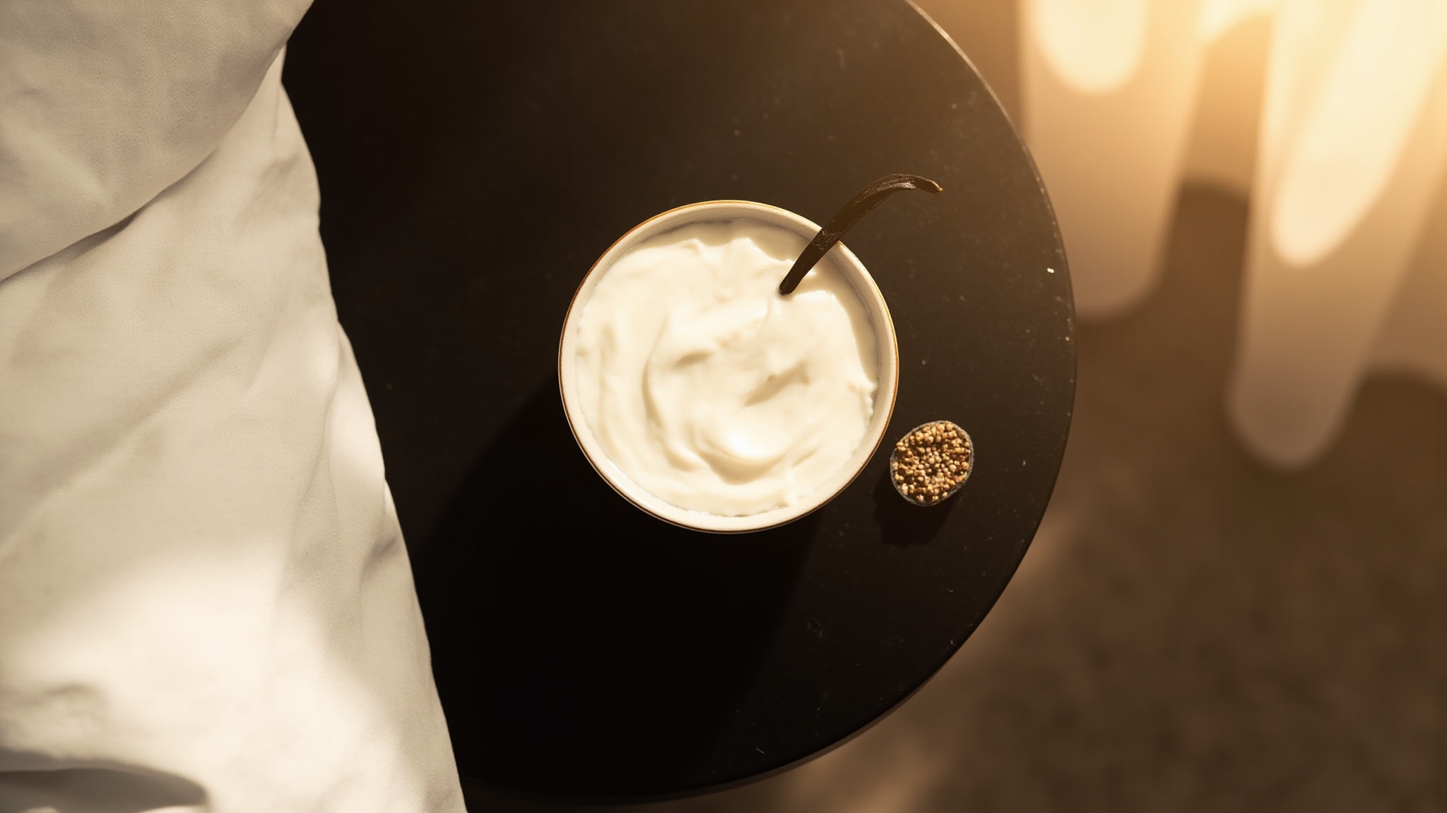 Egyptian Sugar Soiree by Sphinx Fragrances. Atmospheric mood