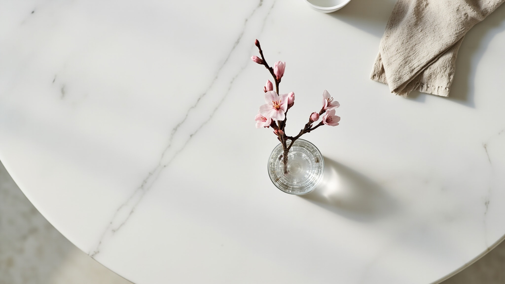 Green Tea Cherry Blossom by Elizabeth Arden. Atmospheric mood