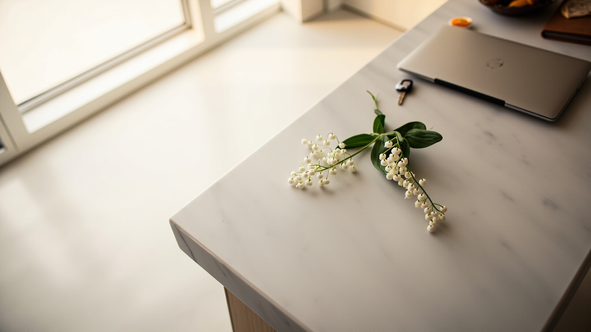 Fleur de Chance by Être. Atmospheric mood