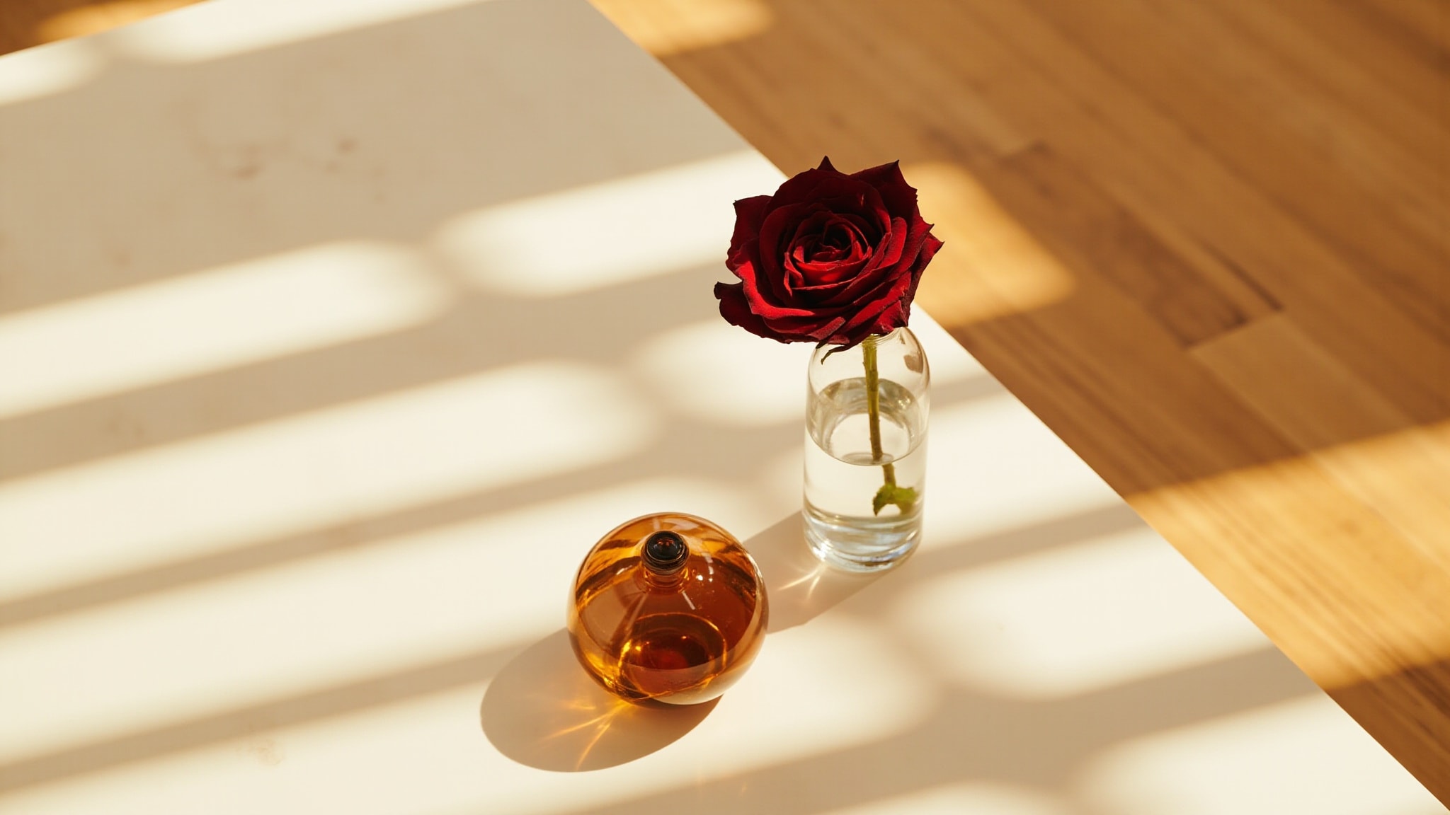 Profumo Rosa Woman by Exuma Parfums. Atmospheric mood