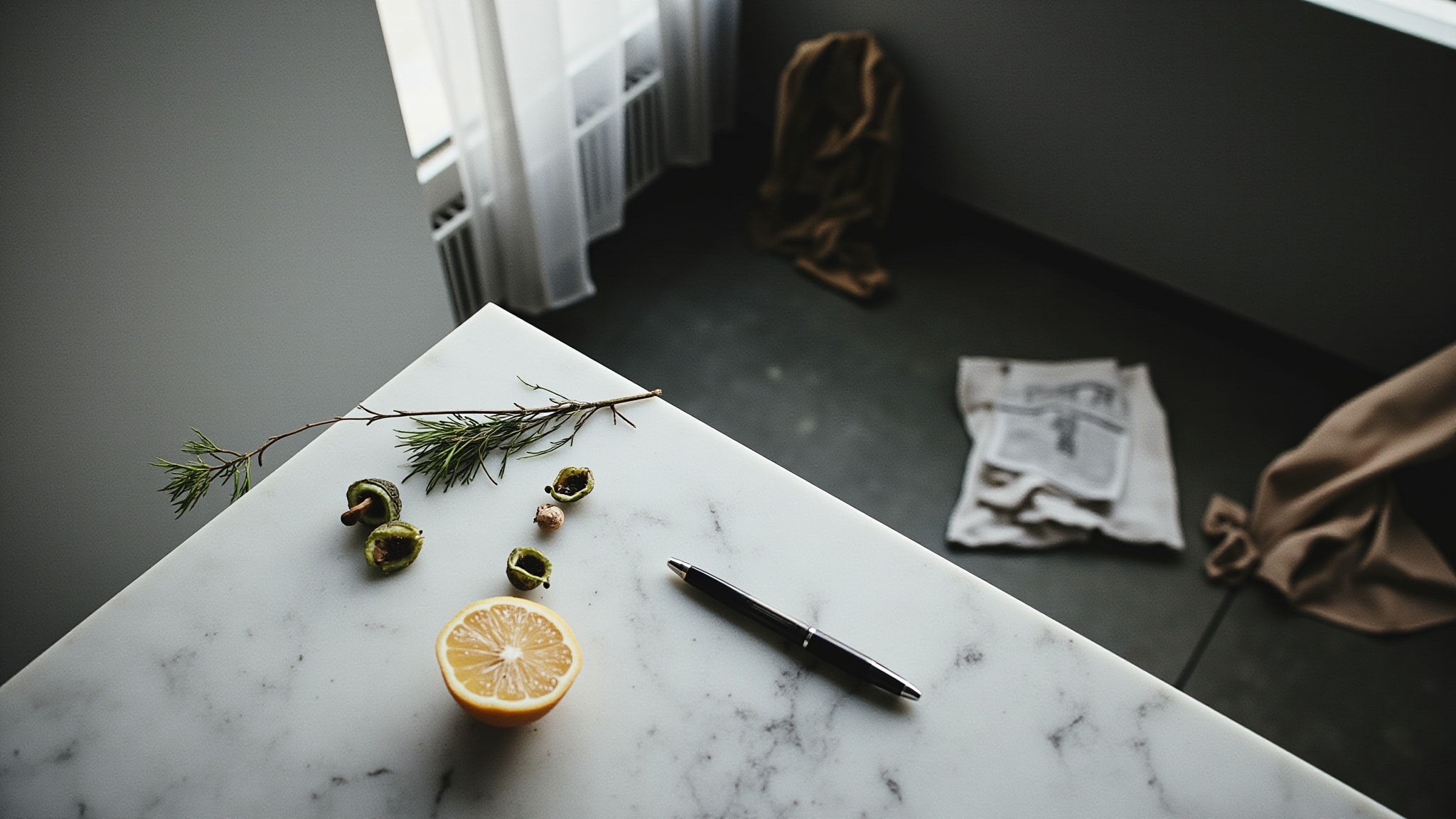 No. 21 Berlin by Frau Tonis Parfum. Atmospheric mood
