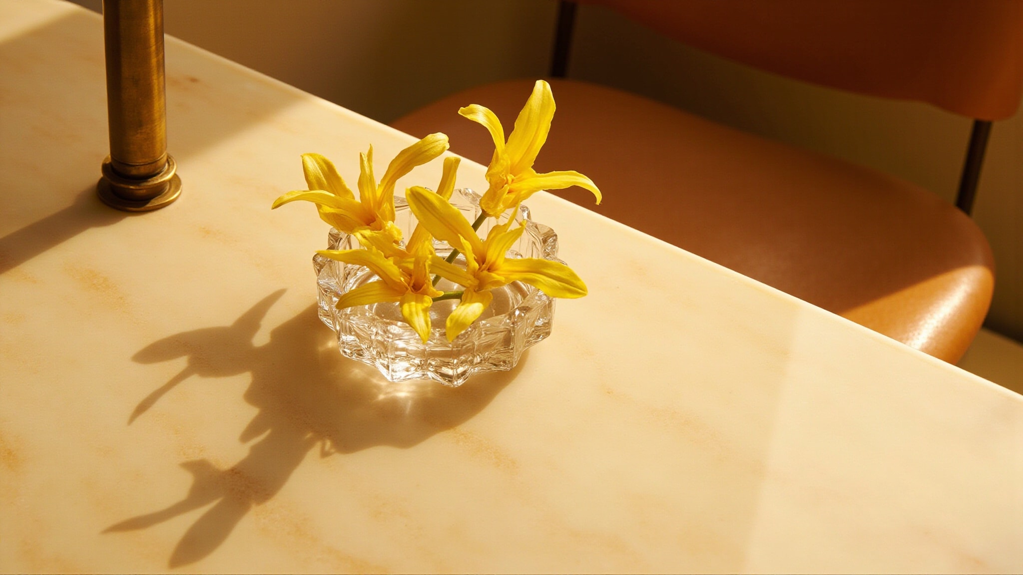 Harvest 2008: Amarige Ylang-Ylang by Givenchy. Atmospheric mood