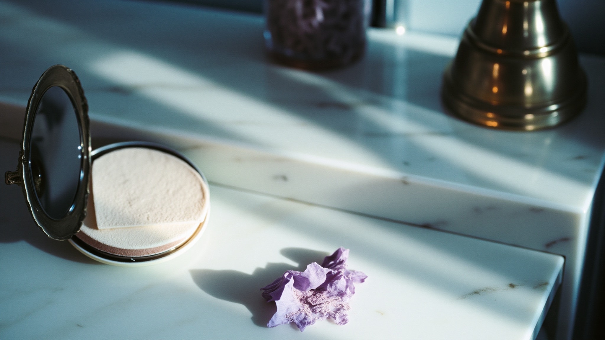 Kadine by Guerlain. Atmospheric mood