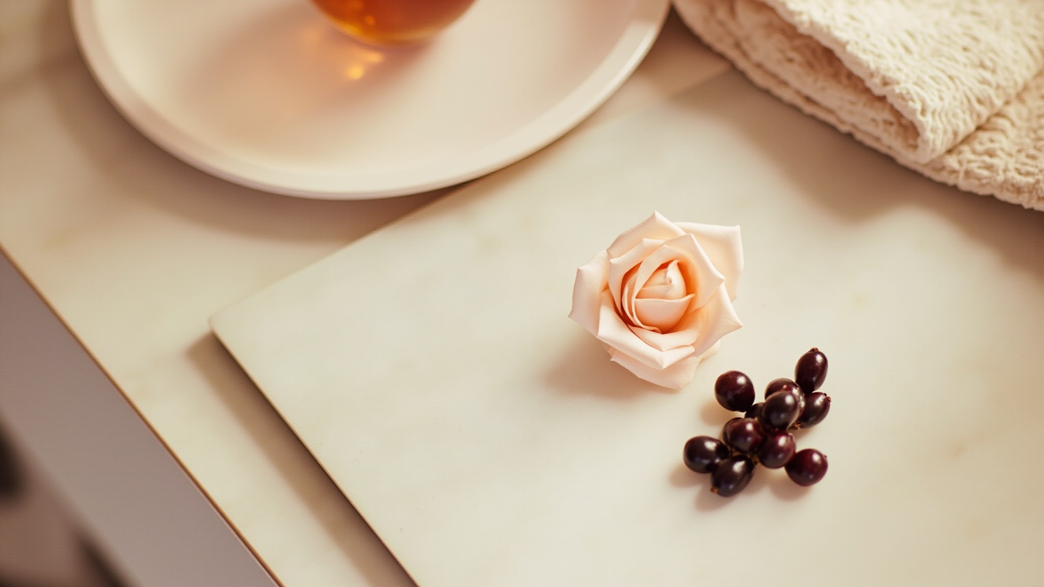 Rose Kiss by Gulf Orchid. Atmospheric mood