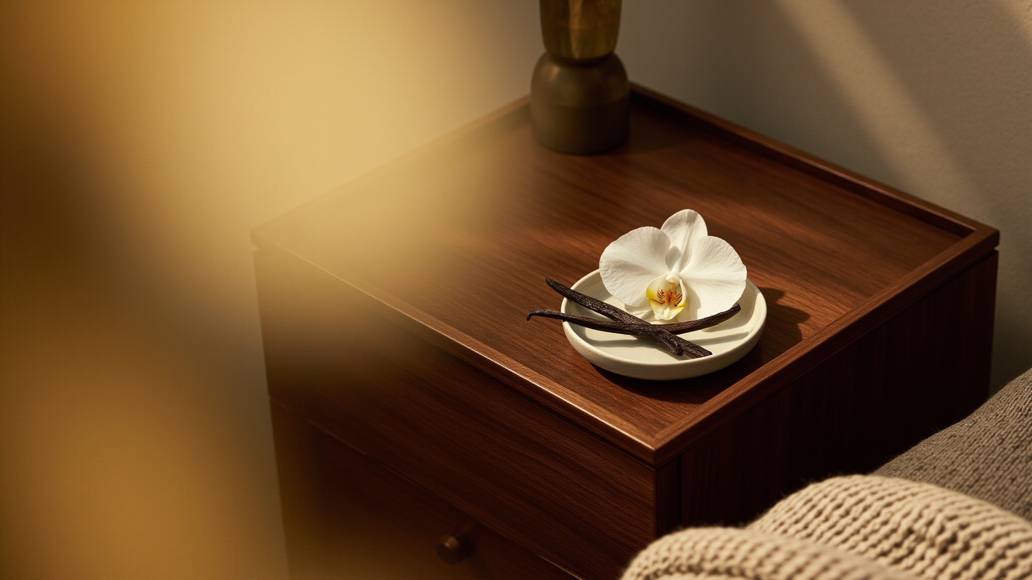 Hypnotic Vanilla Bloom by Zara. Atmospheric mood