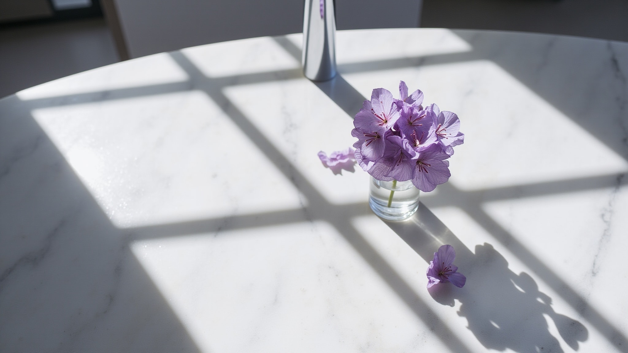 Tentation de Violettes by ID Parfums. Atmospheric mood