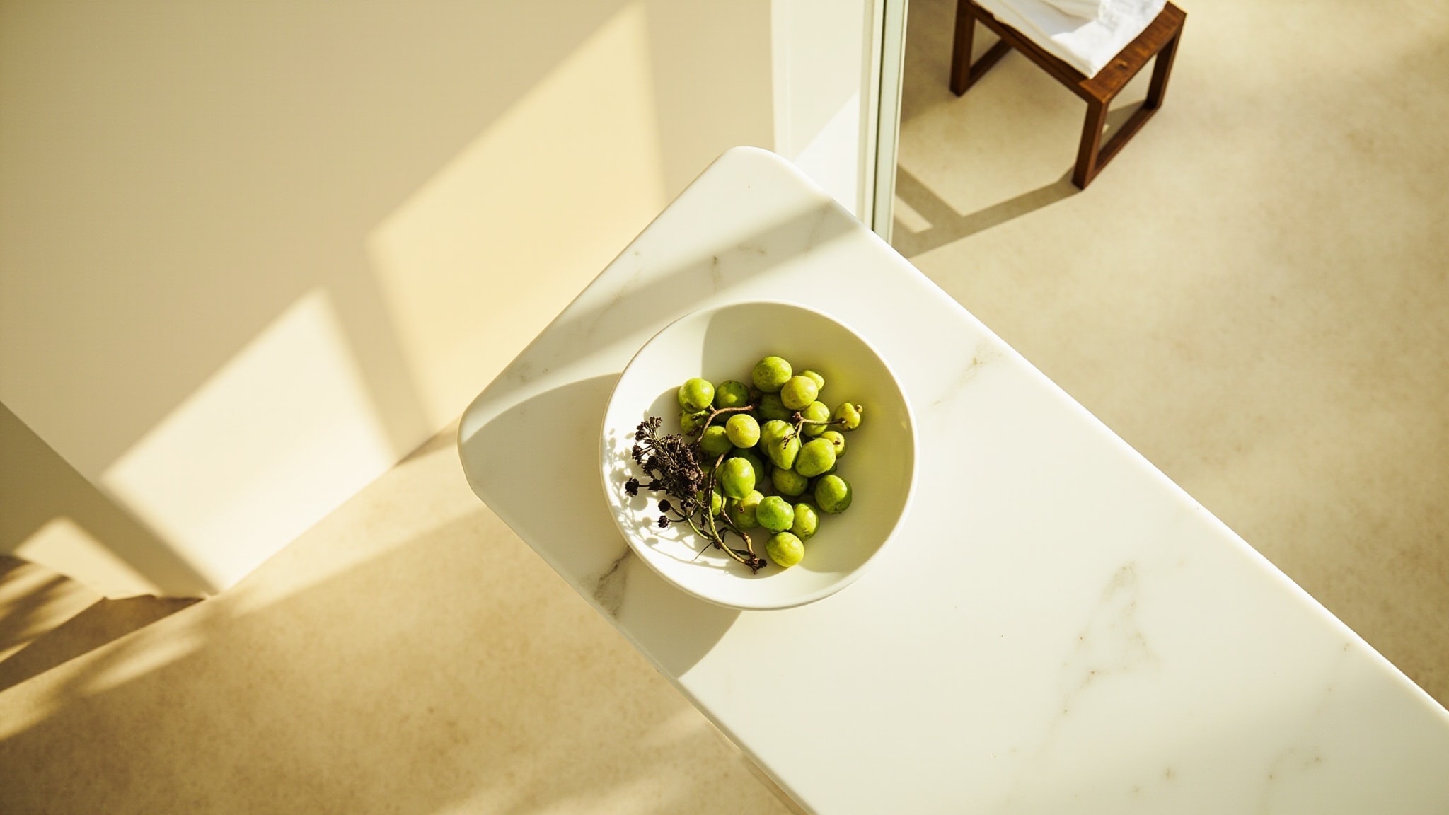 Elderflower & Gooseberry by Jo Malone London. Atmospheric mood