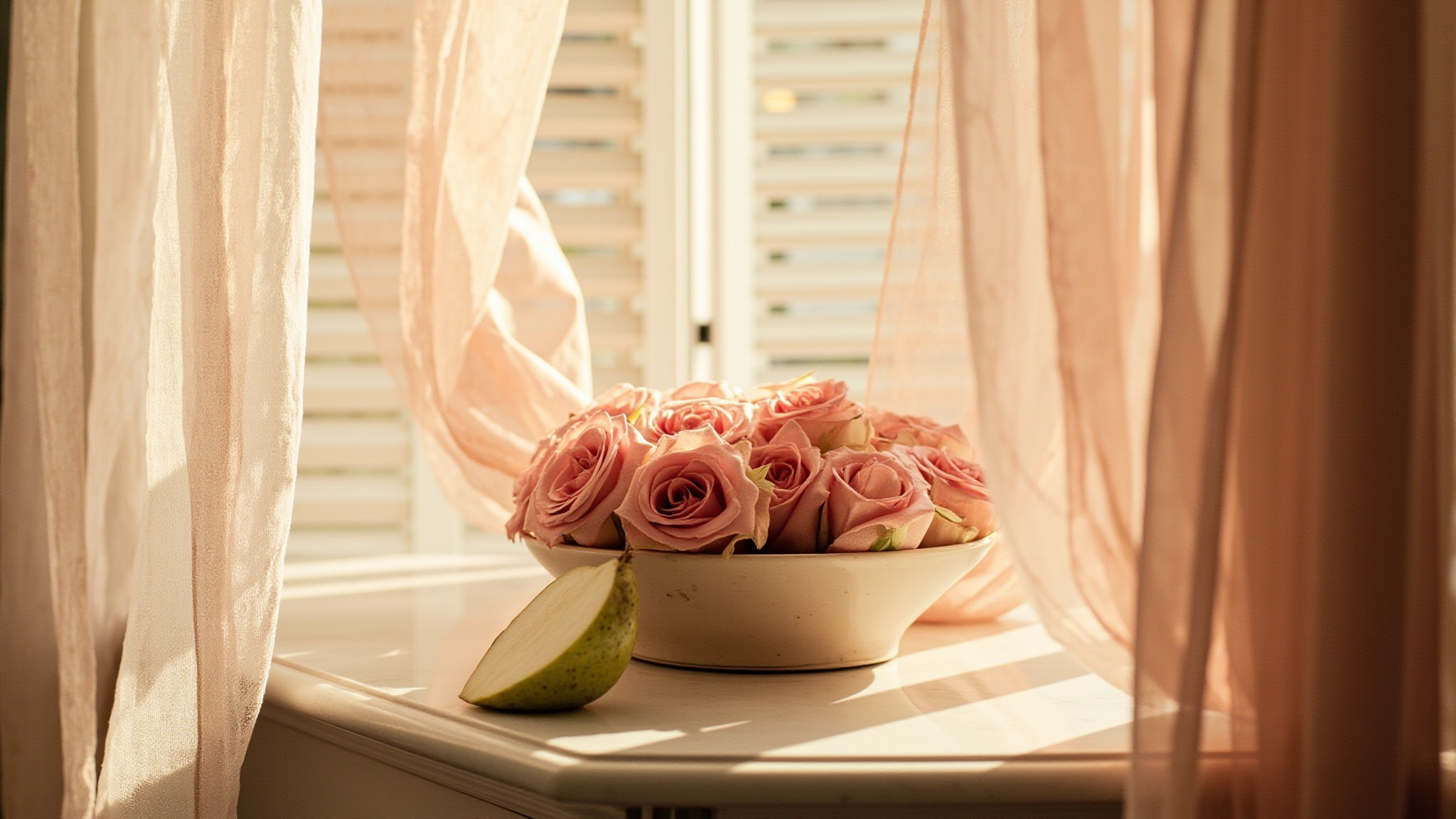In Rosa (Eau de Toilette) by La Perla. Atmospheric mood