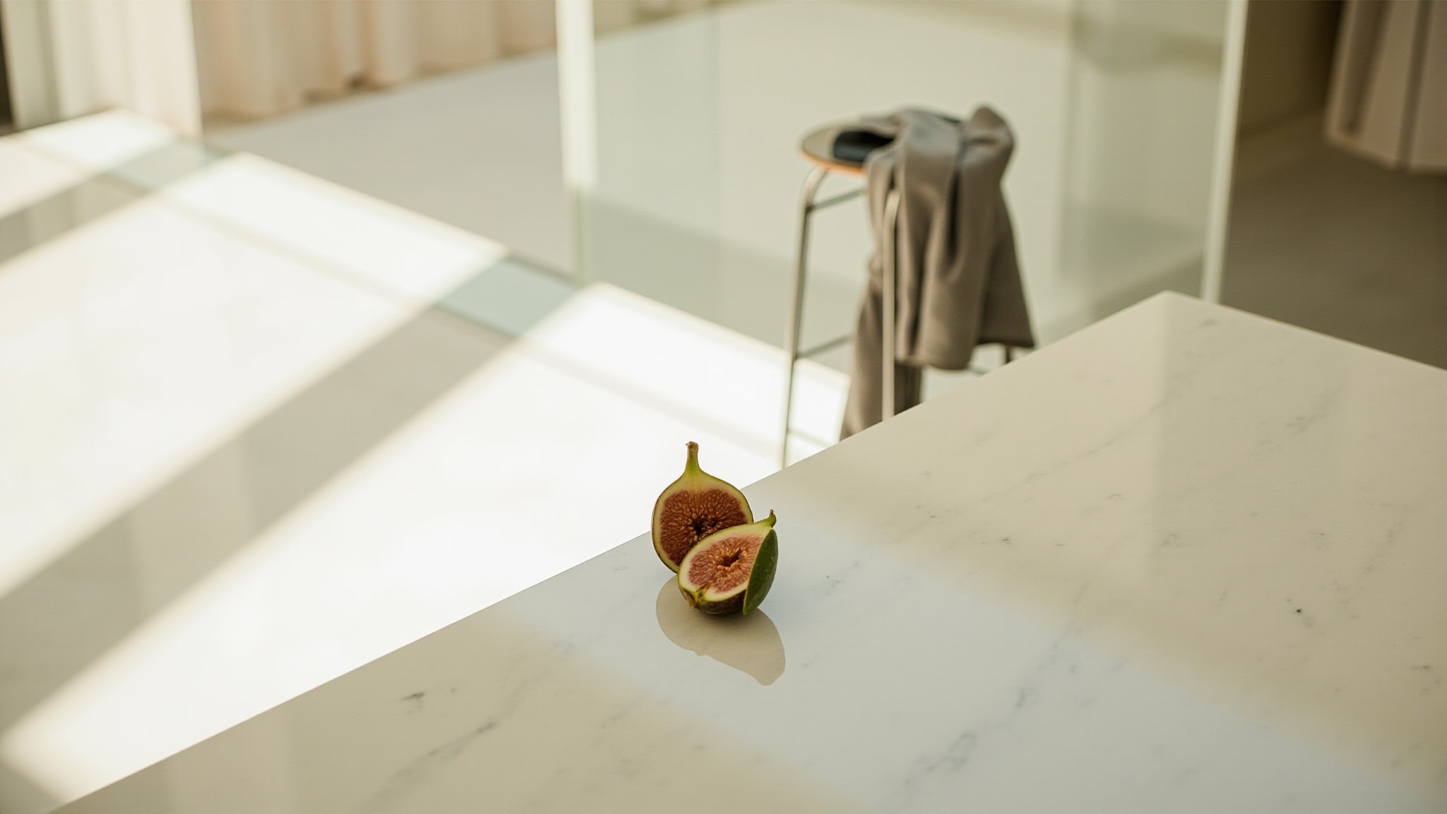 Figue by Les Essentiels. Atmospheric mood