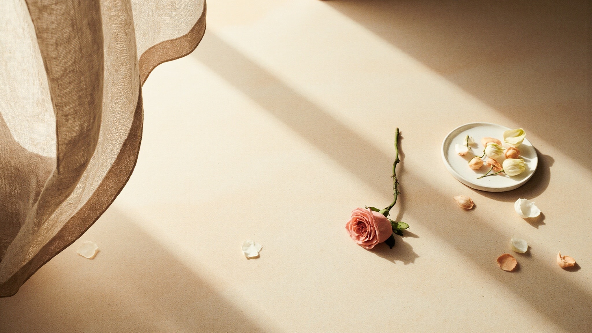 Rosa Flamenca by Les Parfums de Rosine. Atmospheric mood