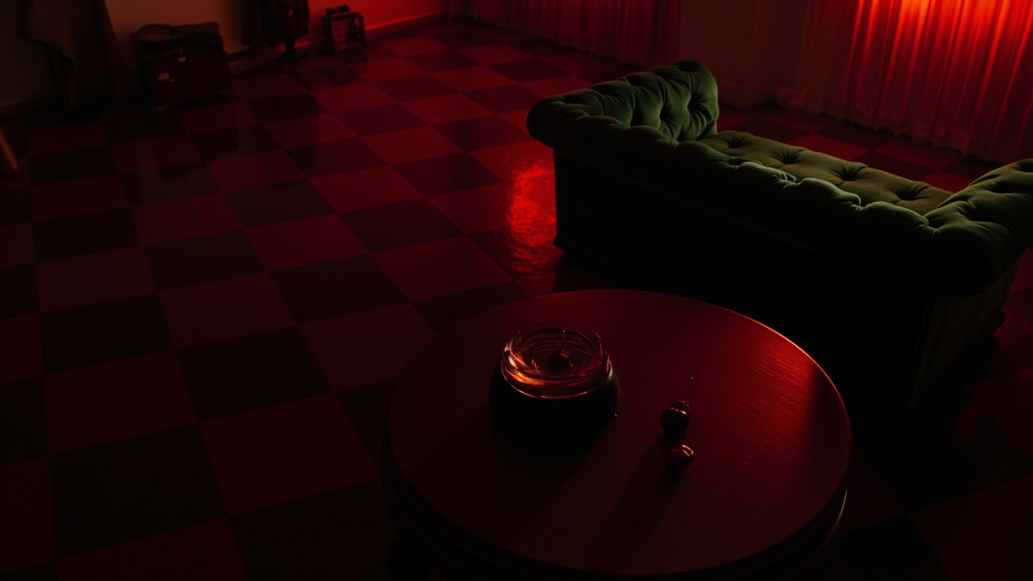 LYNCH aka smoked styrax by Spiritica. Atmospheric mood
