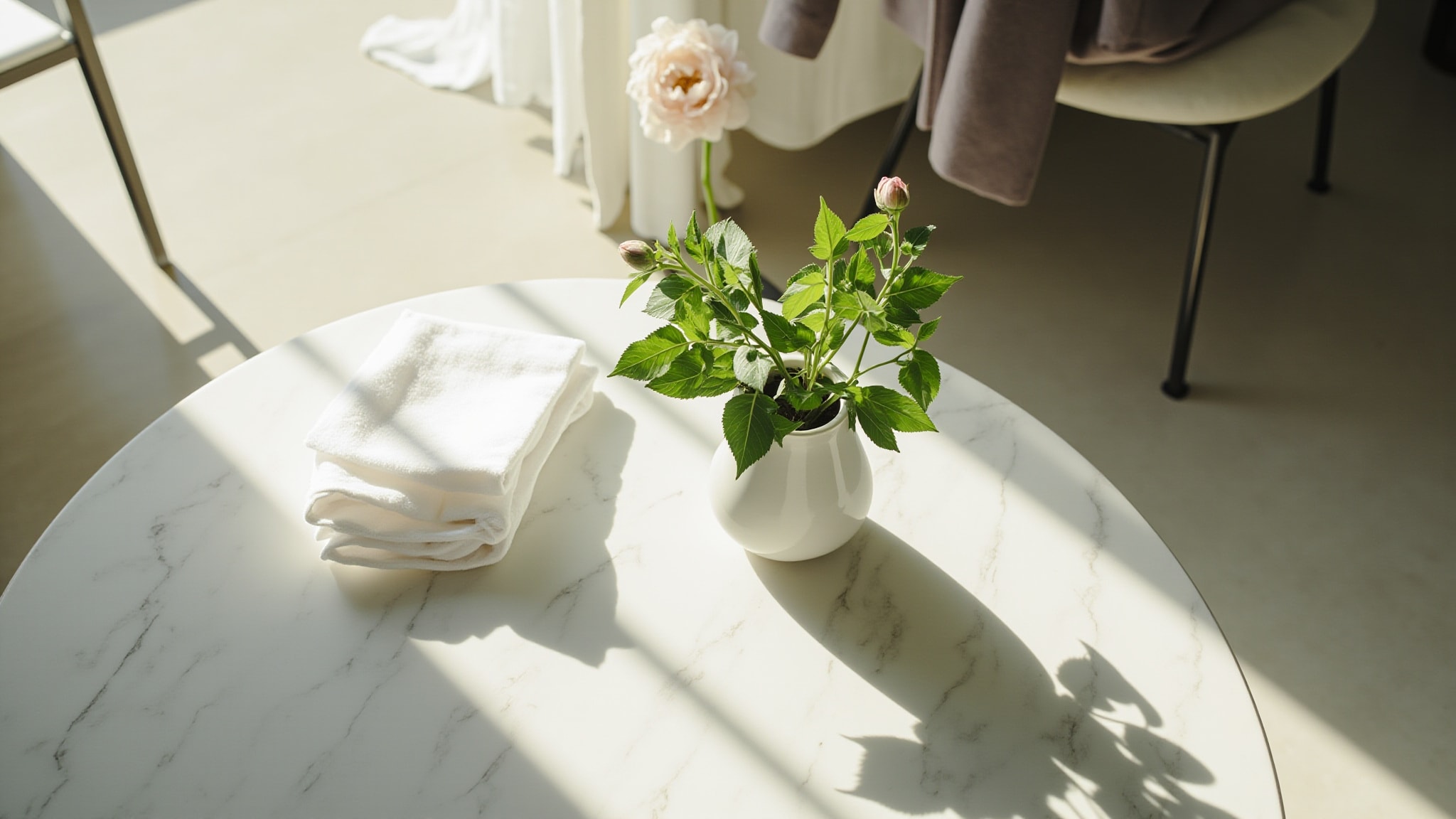 Aura D'Eclat by Maison Alhambra. Atmospheric mood
