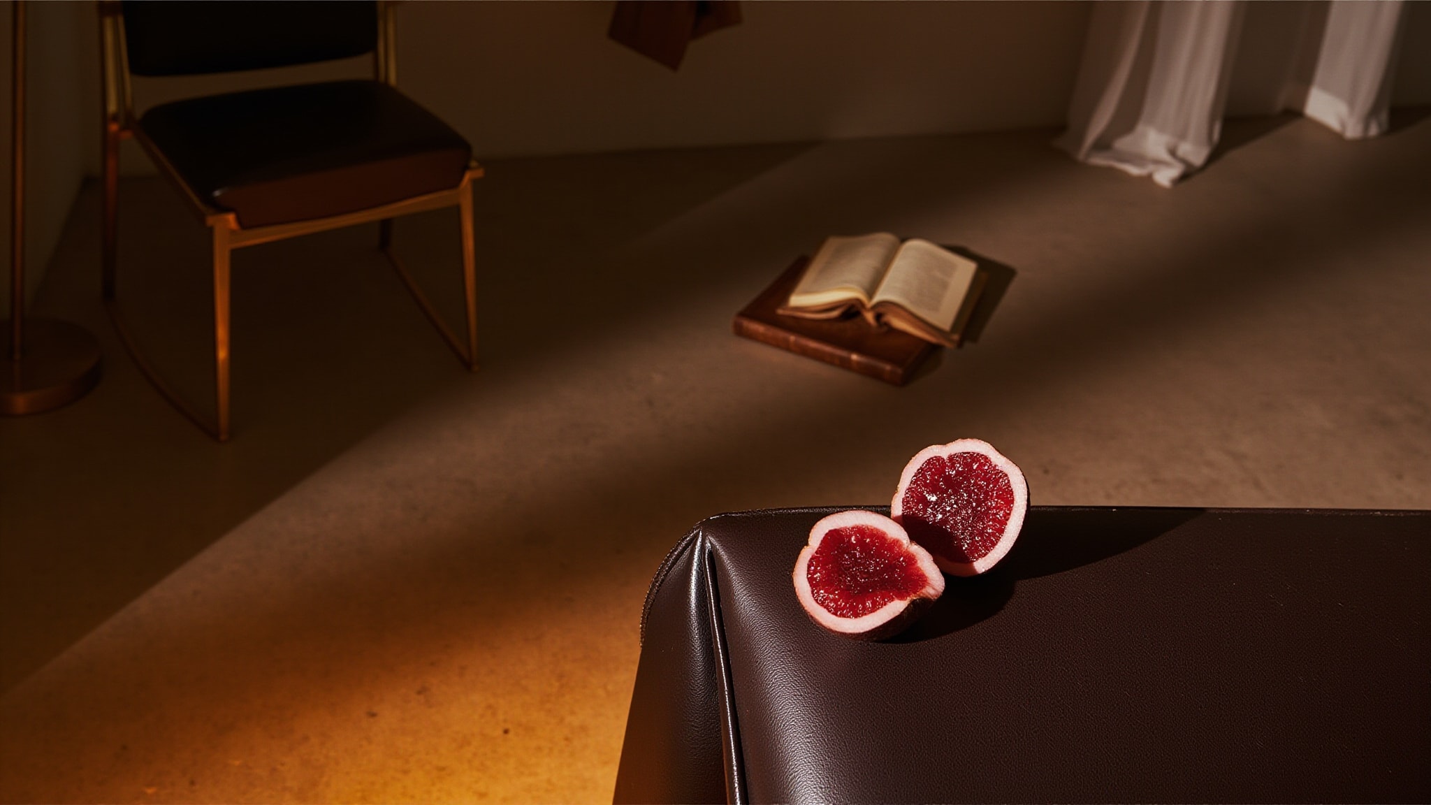 Un Air d'Apogée Extrait by Maison Violet. Atmospheric mood