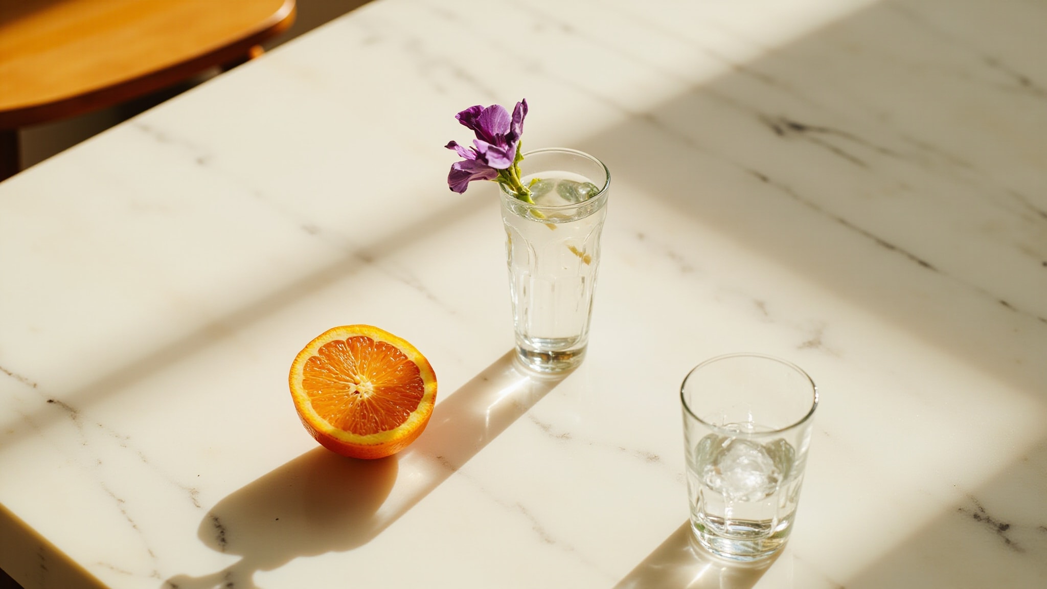Daisy Sunshine by Marc Jacobs. Atmospheric mood
