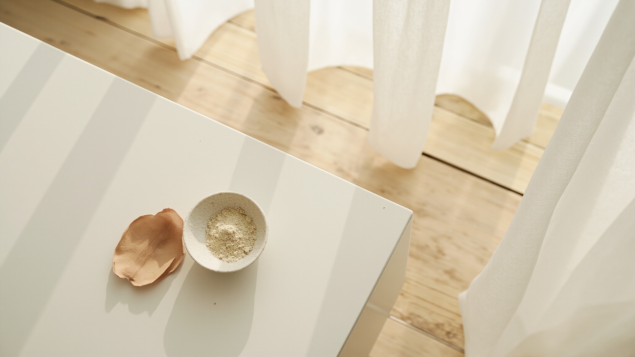 Souffle Marais by Massimo Dutti. Atmospheric mood