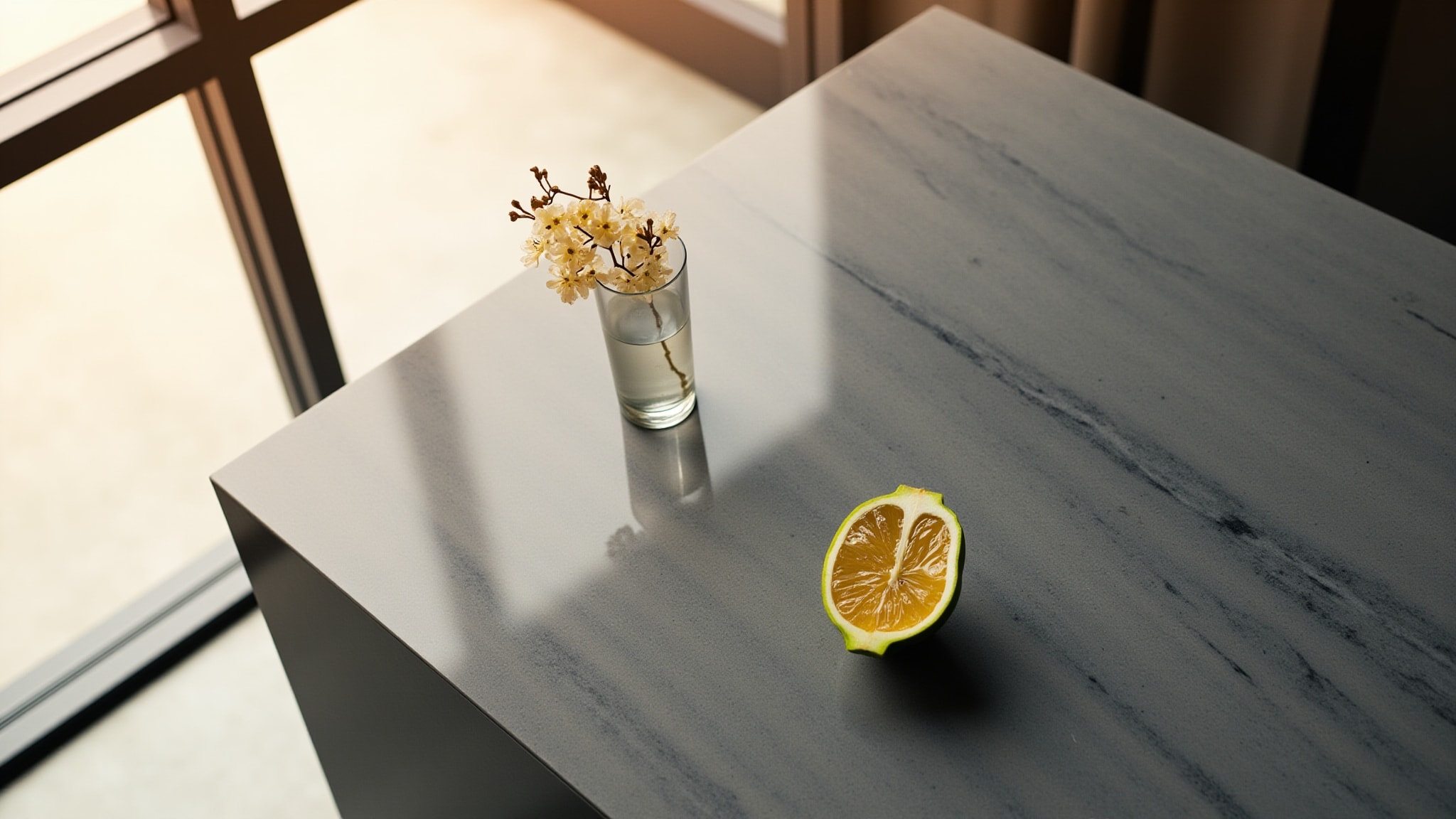 La Ravissante by MDCI Parfums. Atmospheric mood