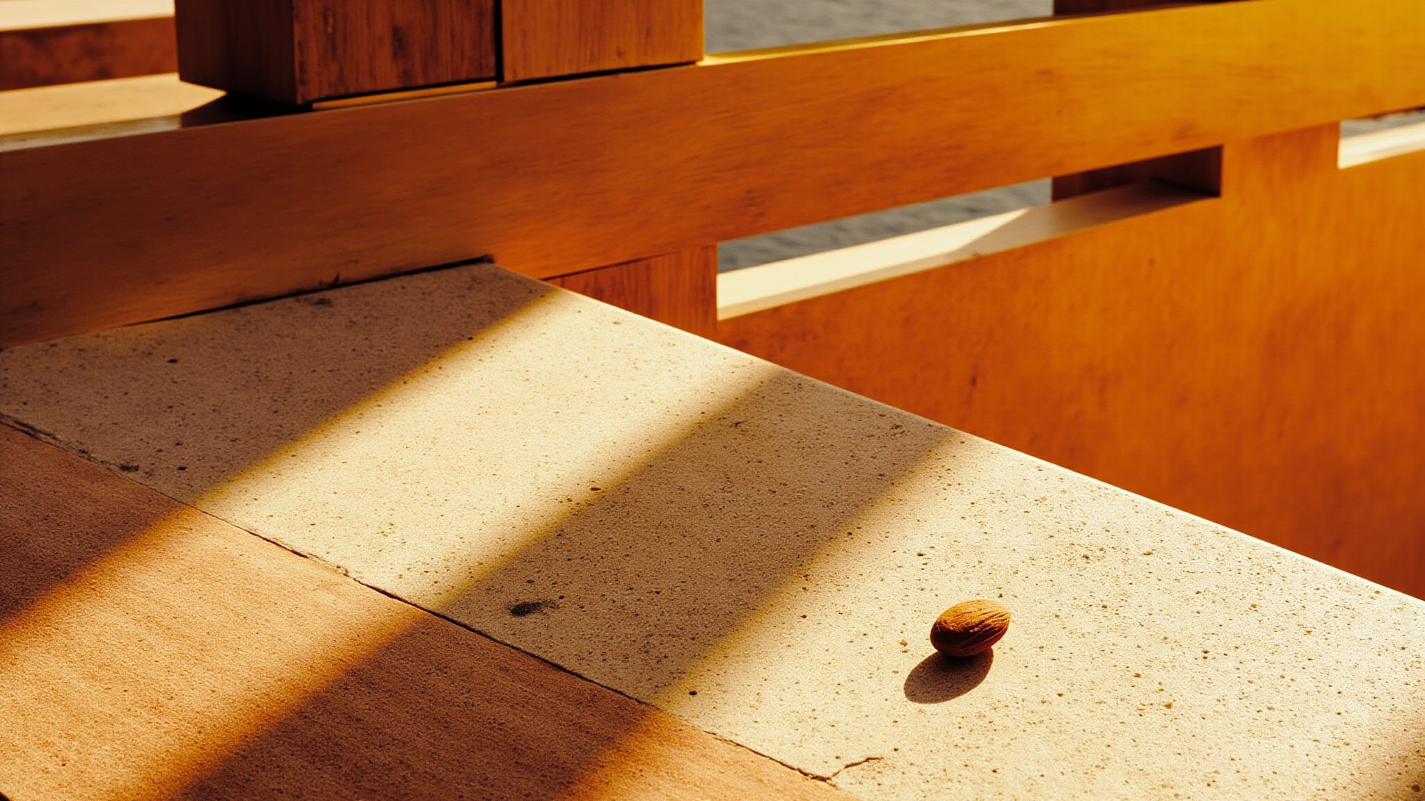 Mallorcan Almond Oud by Memo Paris. Atmospheric mood