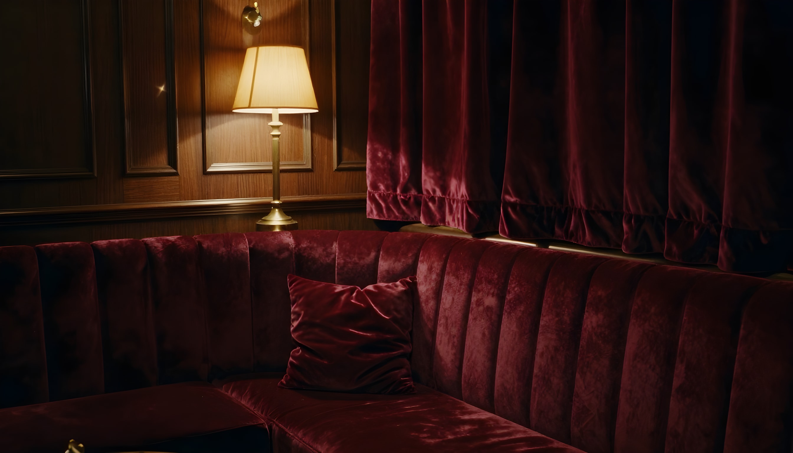 Club Black by Mercedes-Benz — atmospheric mood