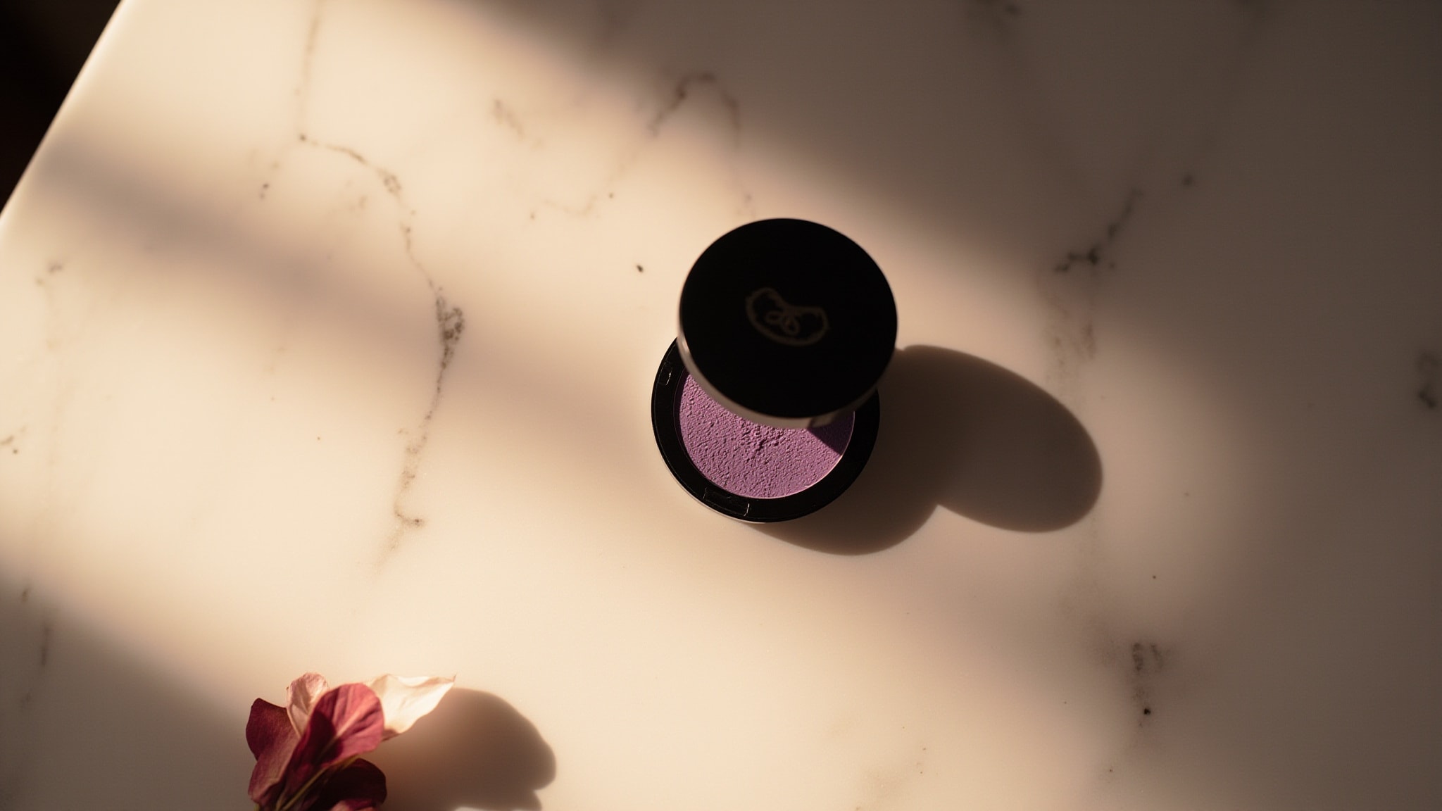 Babe Dreams by Missguided. Atmospheric mood