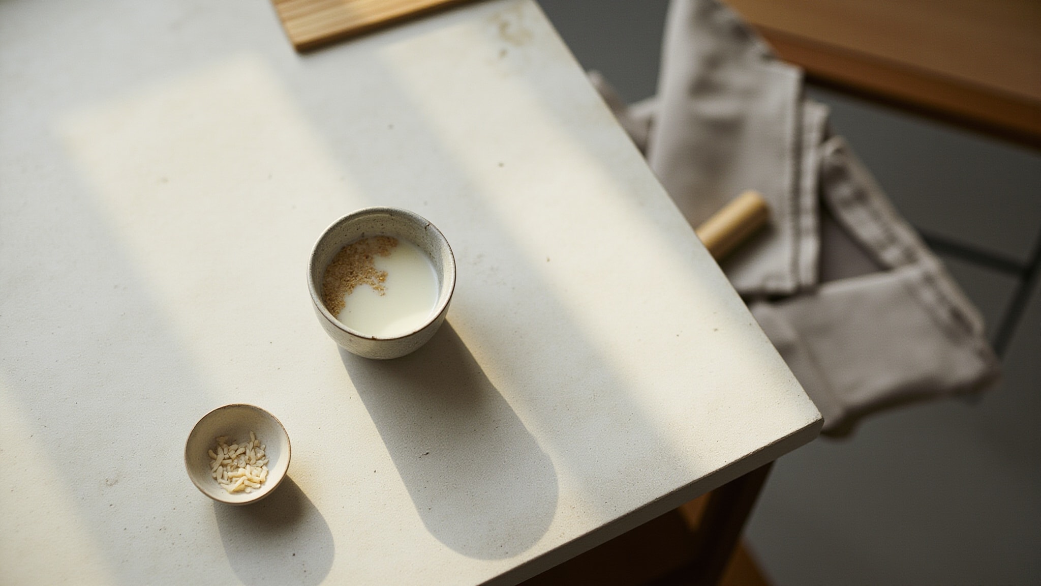 Rice Milk by Mochiglow. Atmospheric mood