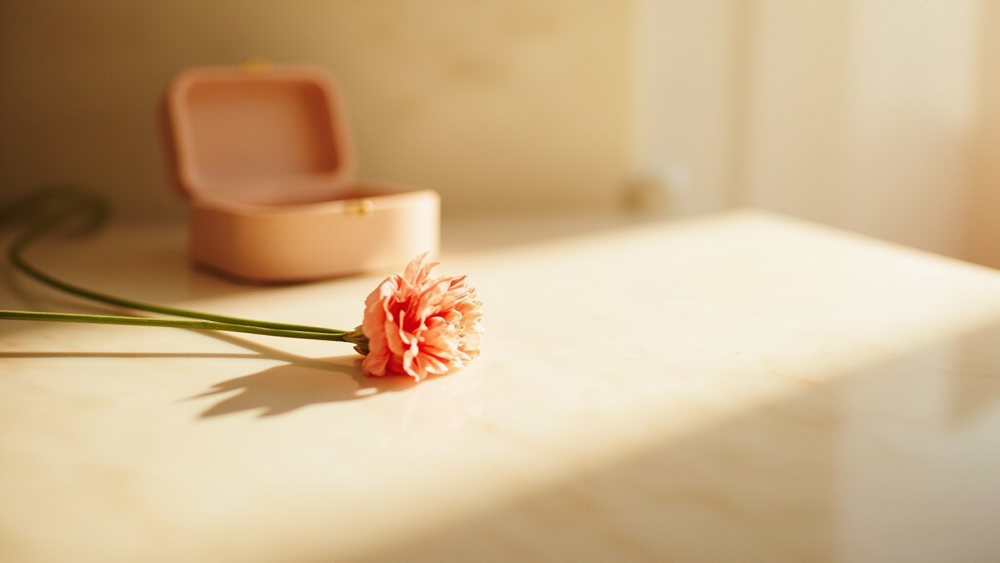 Oscar by Oscar de la Renta. Atmospheric mood