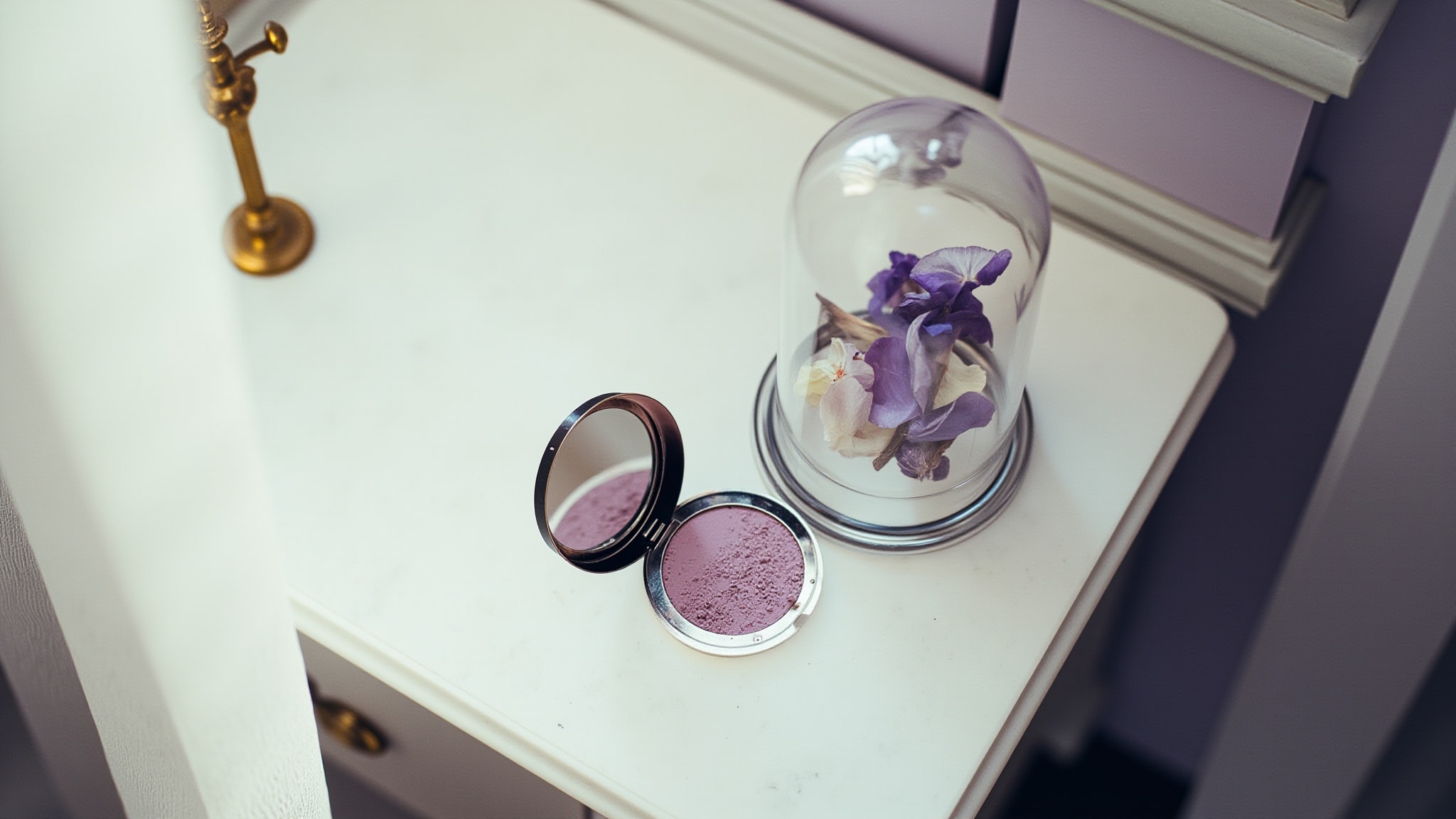 1902 Violette by Parfums Berdoues. Atmospheric mood