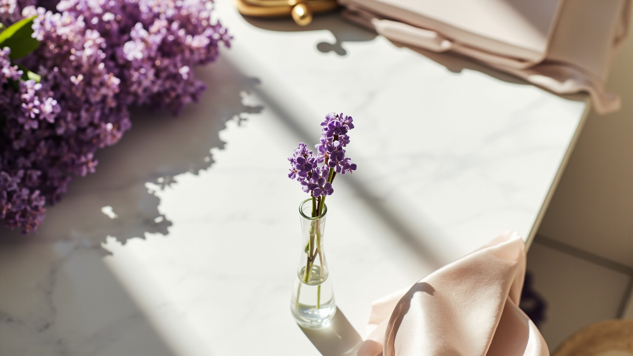 Violette Cherie by Parfums Berdoues. Atmospheric mood
