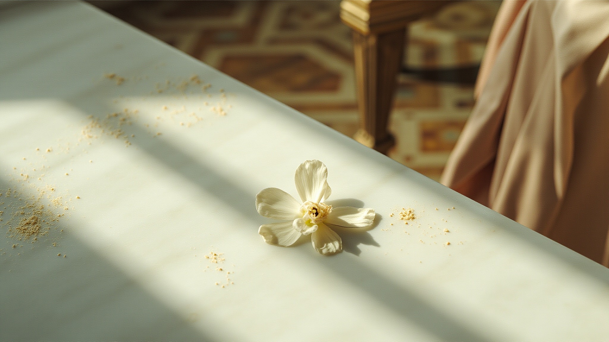 Un Jour a Versailles by Parfums et Senteurs du Pays Basque. Atmospheric mood