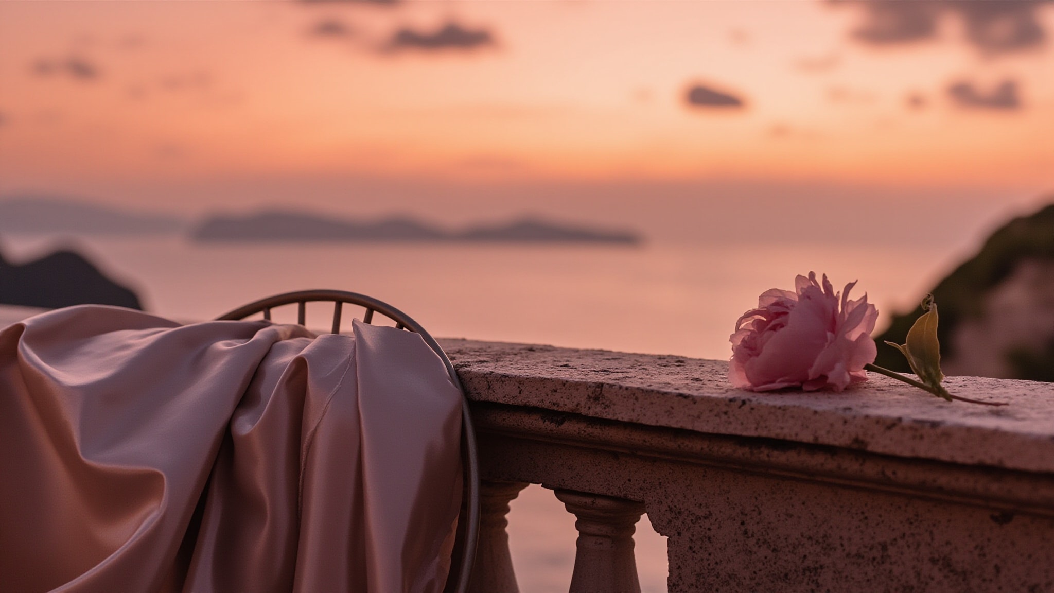Pink Moon by Haute Fragrance Company HFC. Atmospheric mood