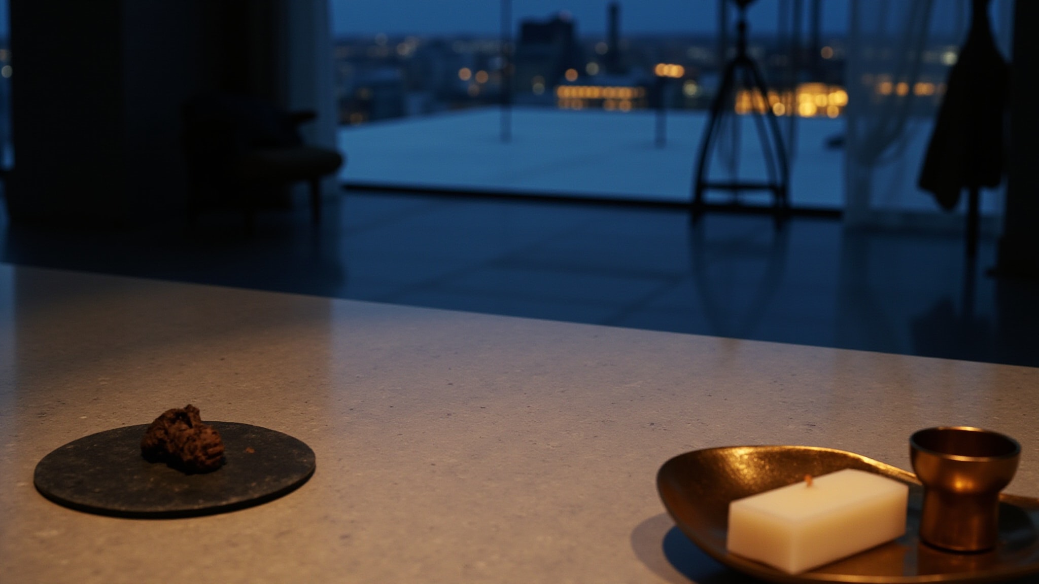 Imperial Oud by Pocket Scents. Atmospheric mood