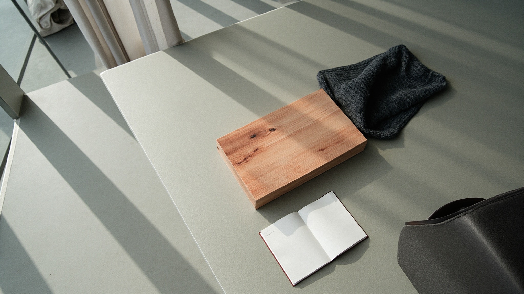 Molecule Scent by Pocket Scents. Atmospheric mood