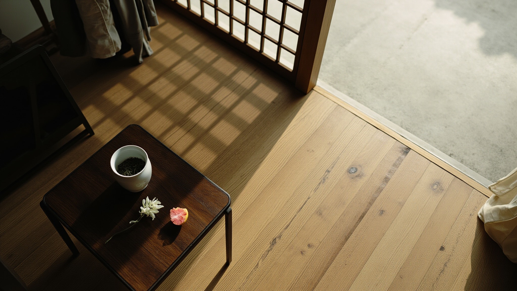 Pomelo Oolong by d'Annam. Atmospheric mood