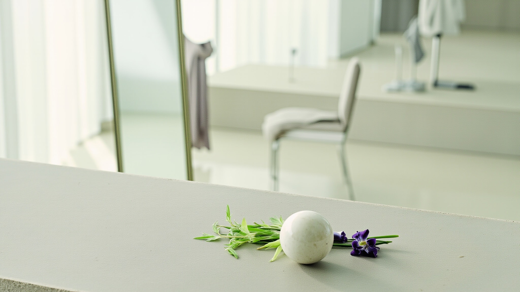 Emerald Bloom by Reiss. Atmospheric mood