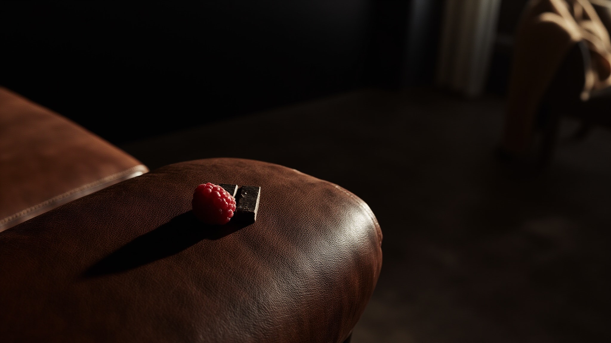 Oud Envoûtant by Signature Royale. Atmospheric mood